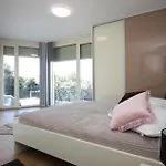 Gorgeous Apartment In Pula Appartement *