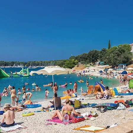 Amazing In Apartment Pula