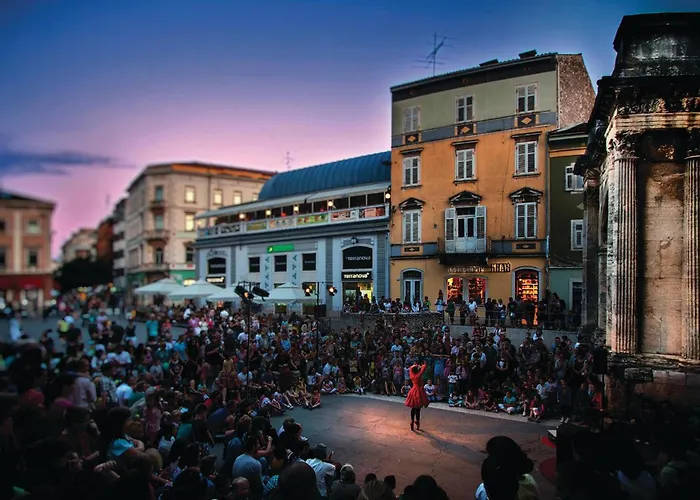 アパート Amazing In *