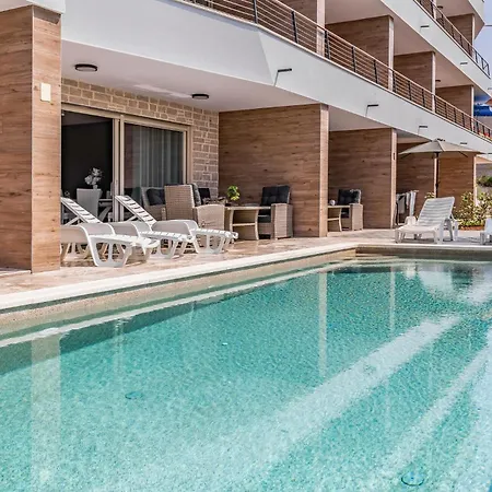 Stunning Apartment In Pula